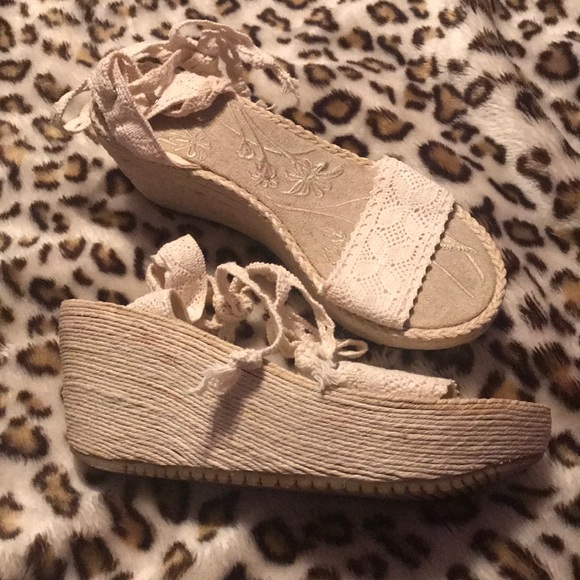 Lace up wedges - Picture 2 of 4